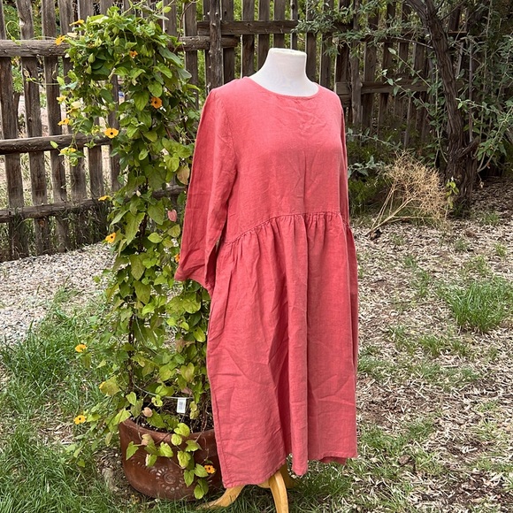 Menique Dresses & Skirts - NWT Linen ,Prairie Midi-Dress